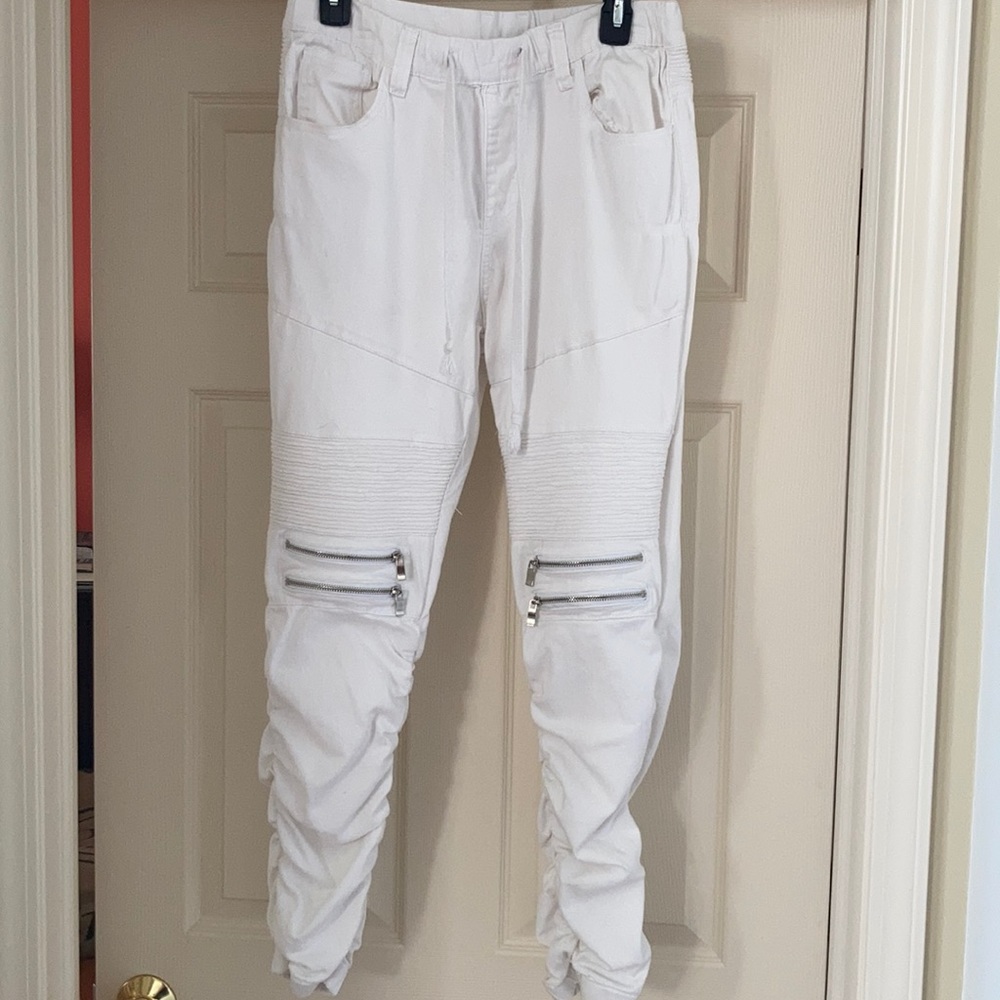White mens Victorious pants  jogger style